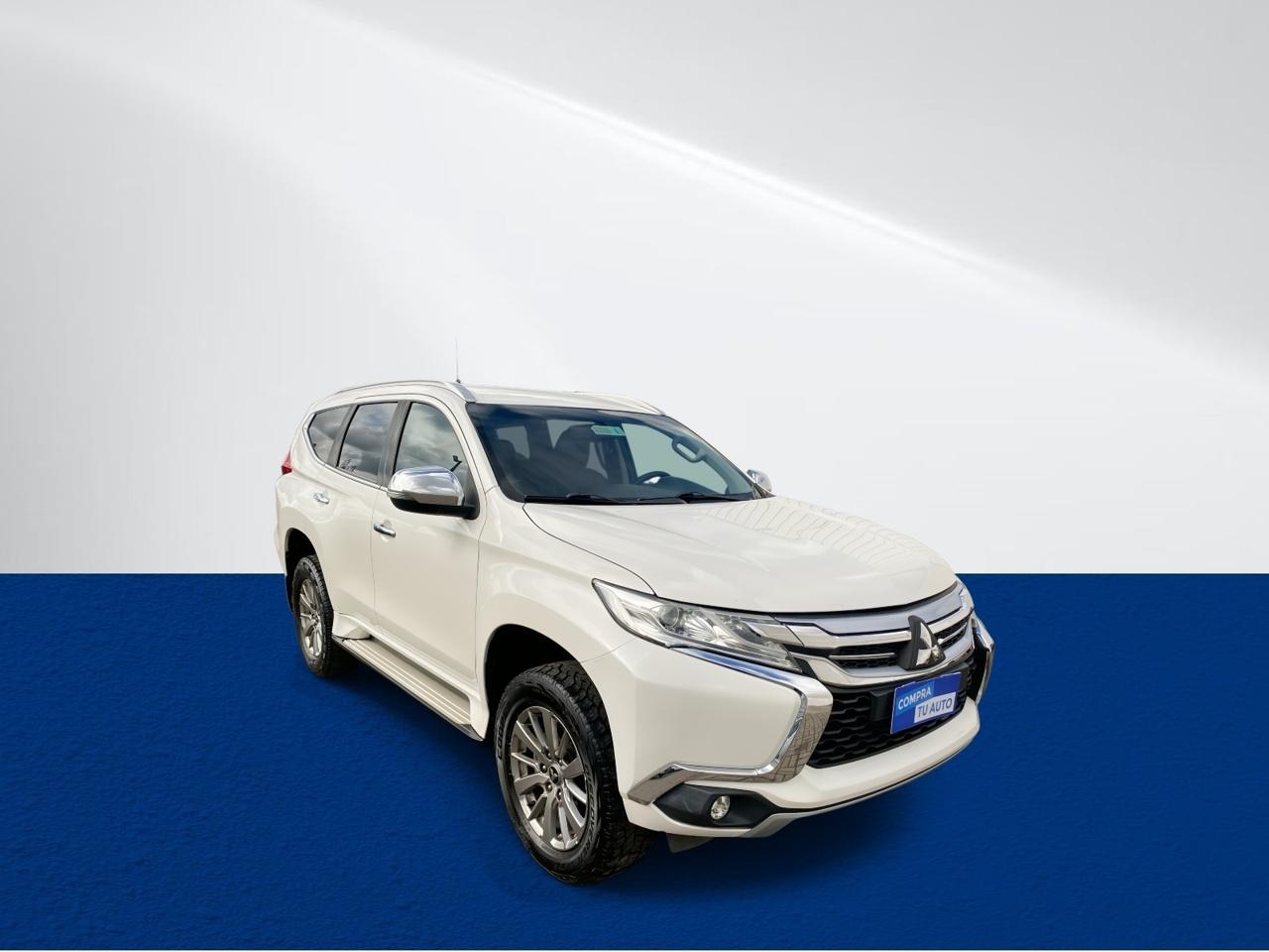 Station Wagon Mitsubishi Montero Sport