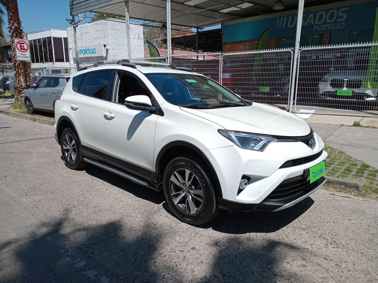 Station Wagon Toyota Rav 4