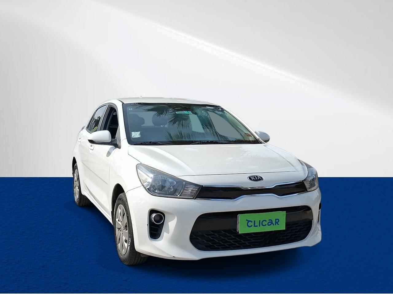 Automovil Kia Rio 5