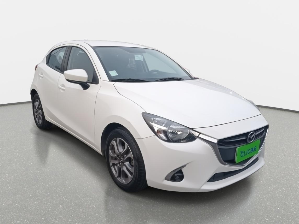 Automovil Mazda 2