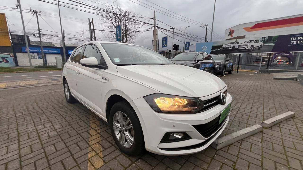 Hatchback Volkswagen Polo