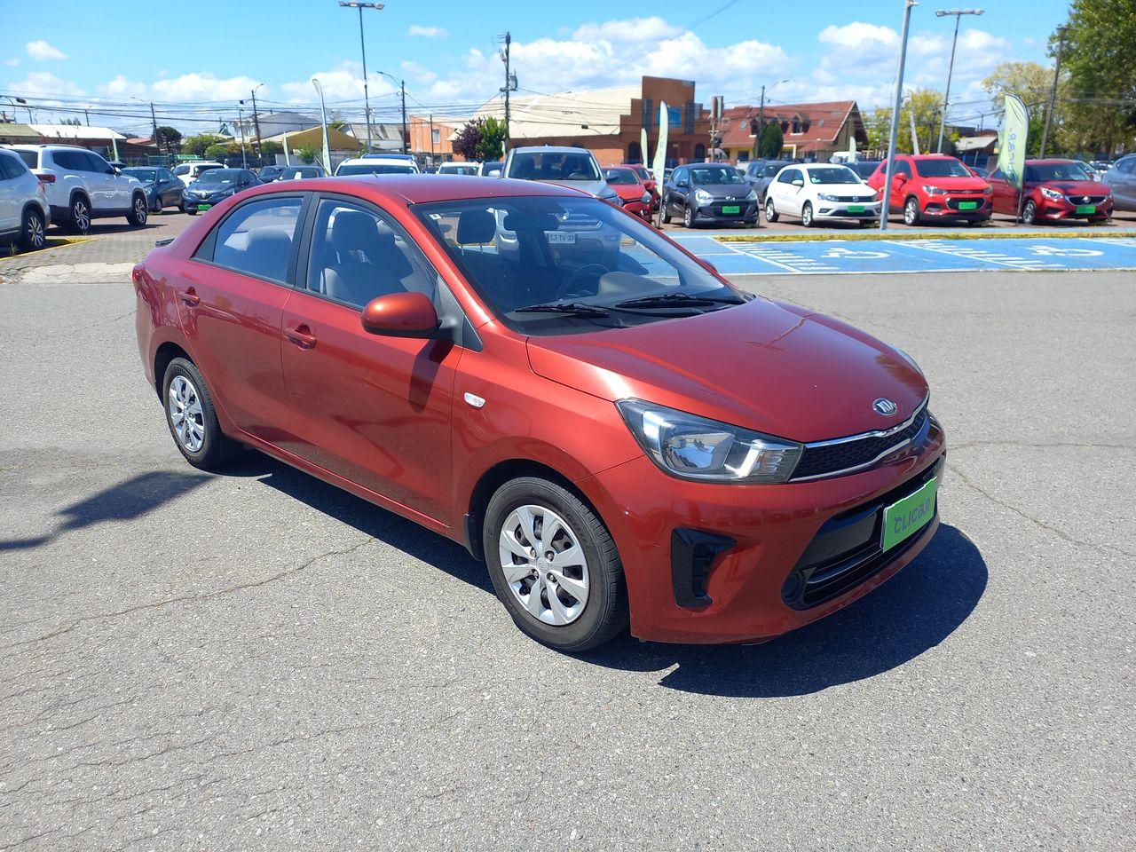 Automovil Kia Soluto