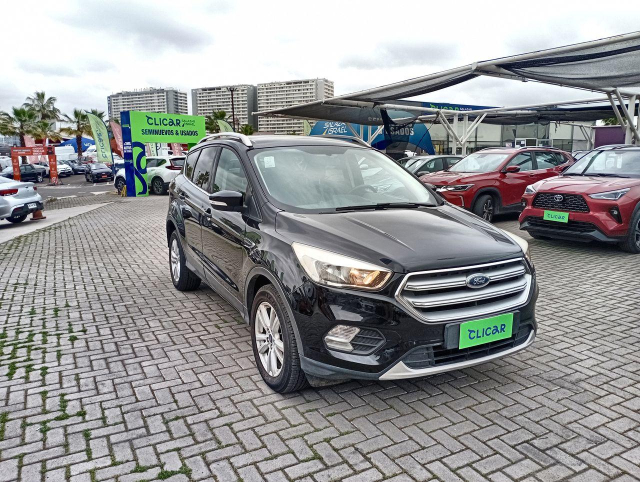 Station Wagon Ford Escape