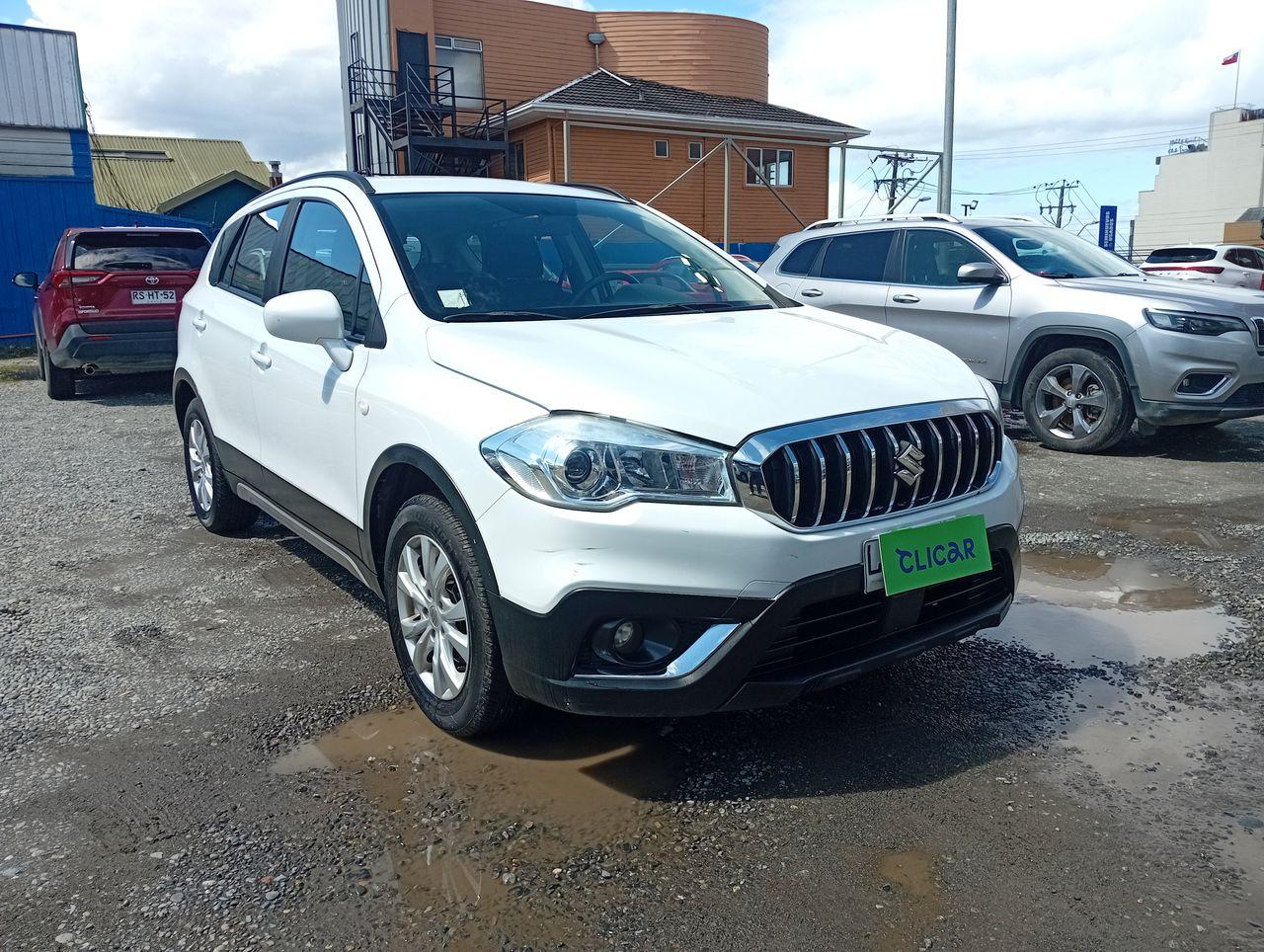 Station Wagon Suzuki S-cross