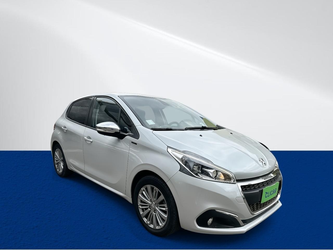 Automovil Peugeot 208