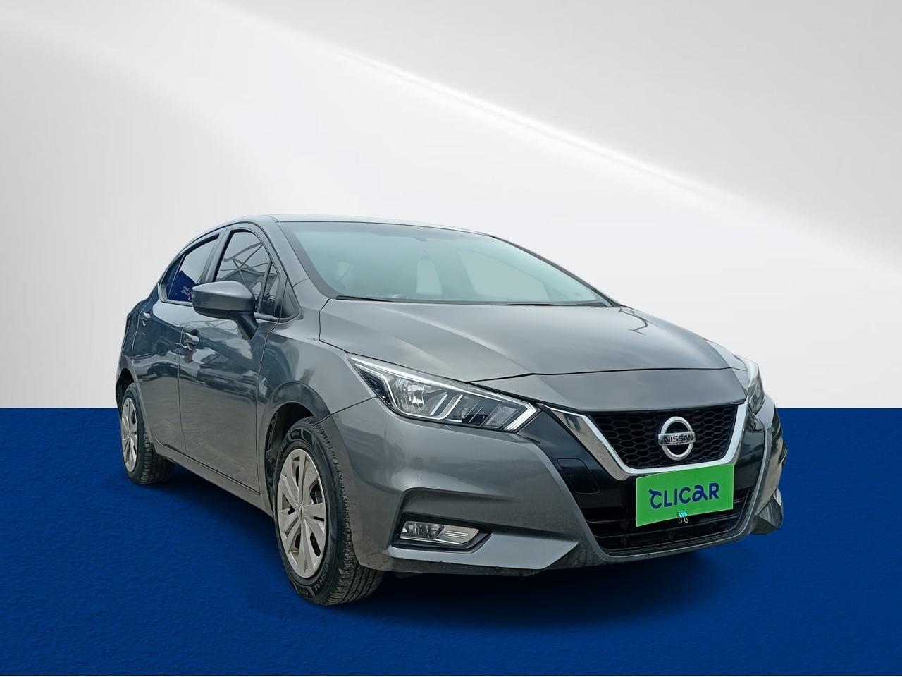 Automovil Nissan Versa