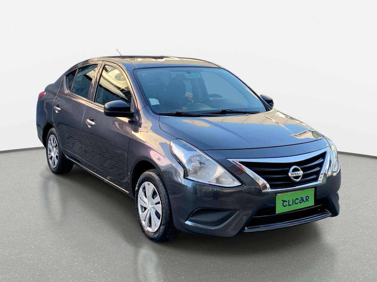 Automovil Nissan Versa