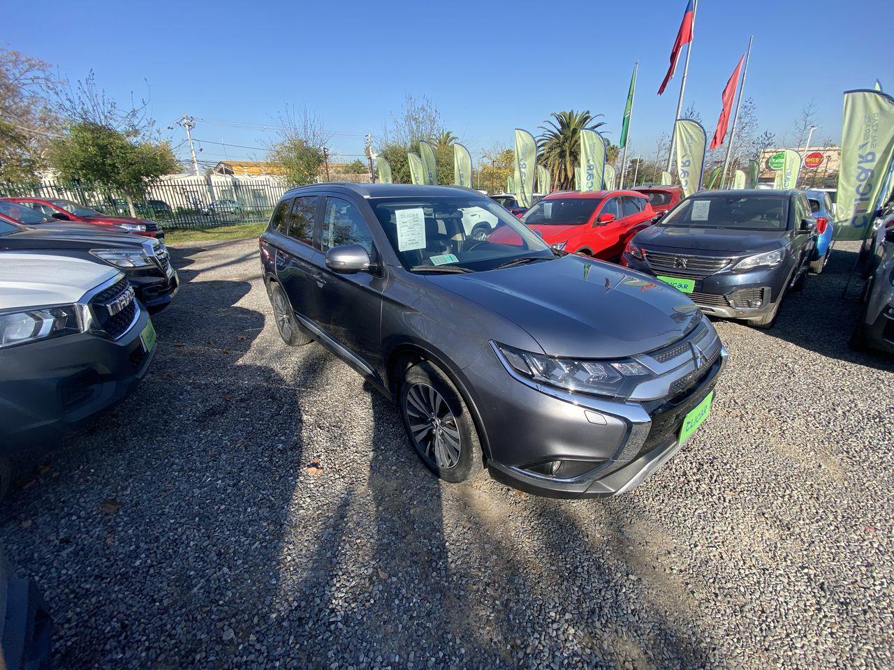 Station Wagon Mitsubishi Outlander