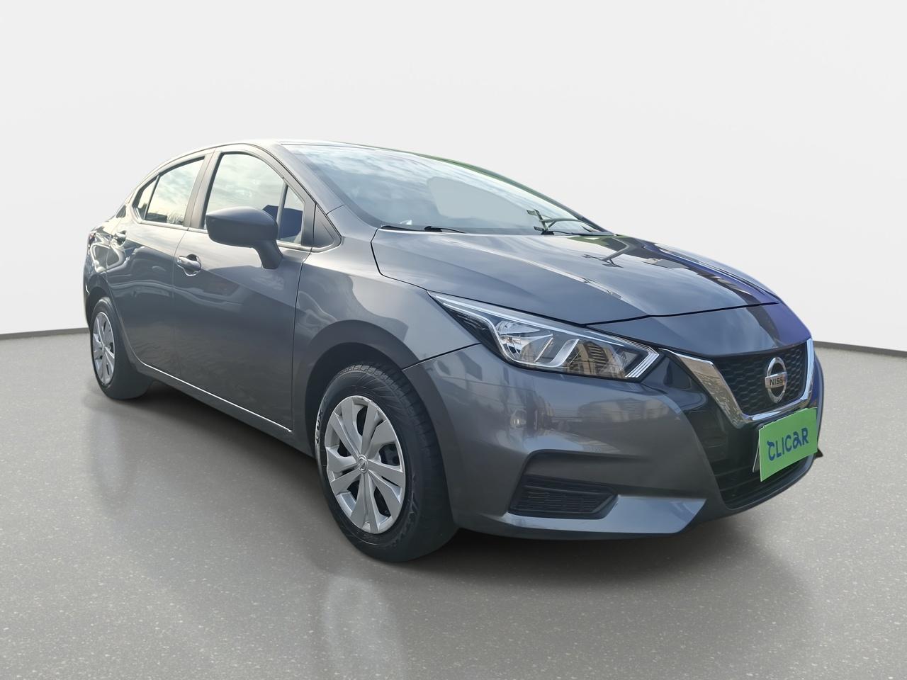 Automovil Nissan Versa