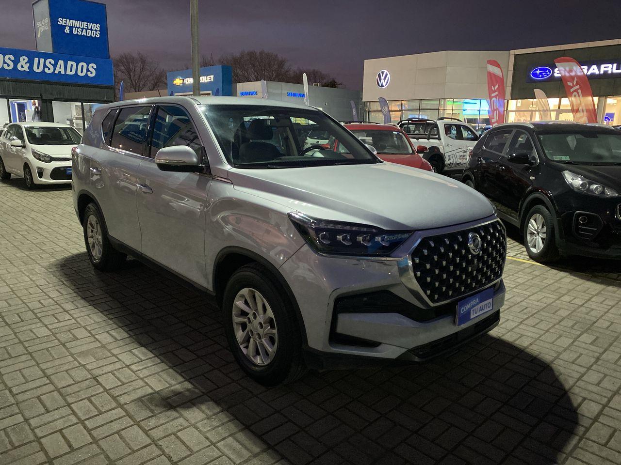 Station Wagon Ssangyong Rexton