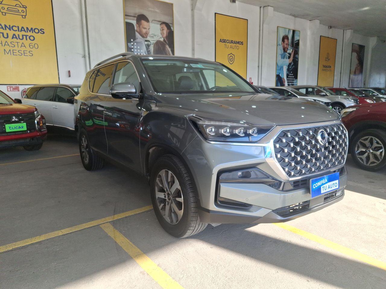 Station Wagon Ssangyong New Rexton