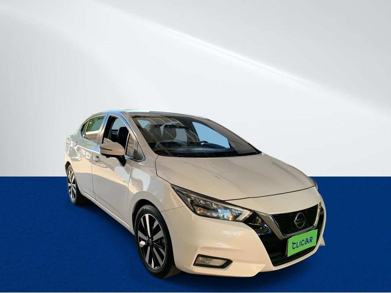 Automovil Nissan Versa