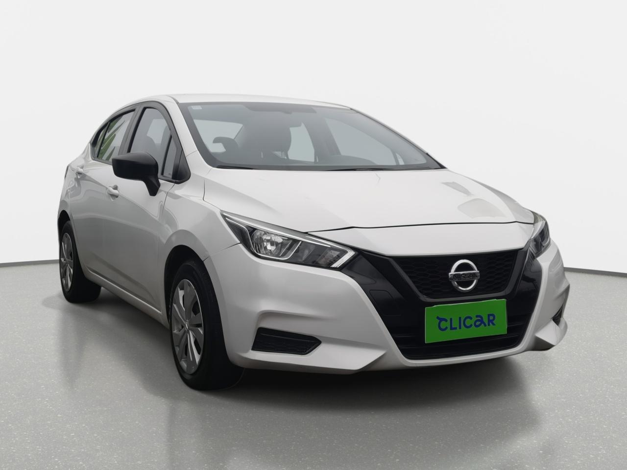 Automovil Nissan Versa