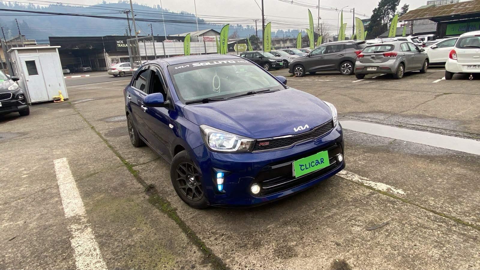 Automovil Kia Soluto