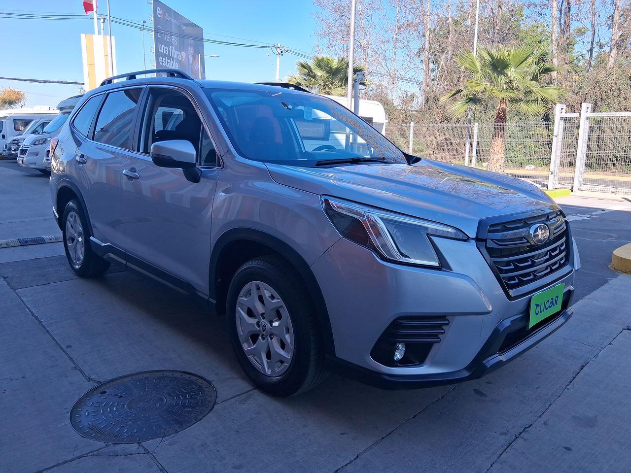 Station Wagon Subaru Forester