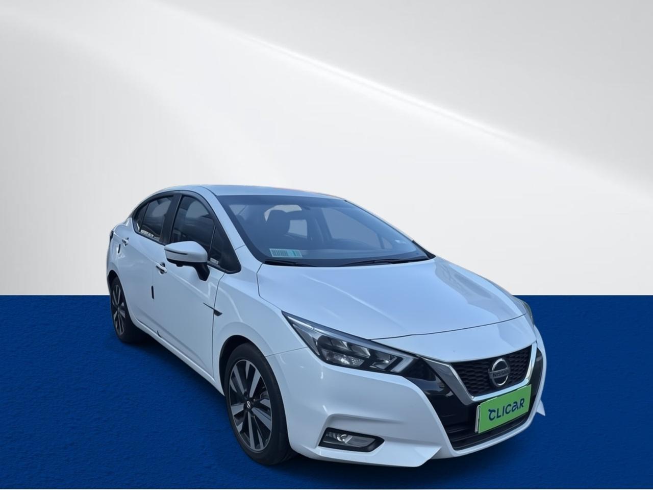 Automovil Nissan Versa