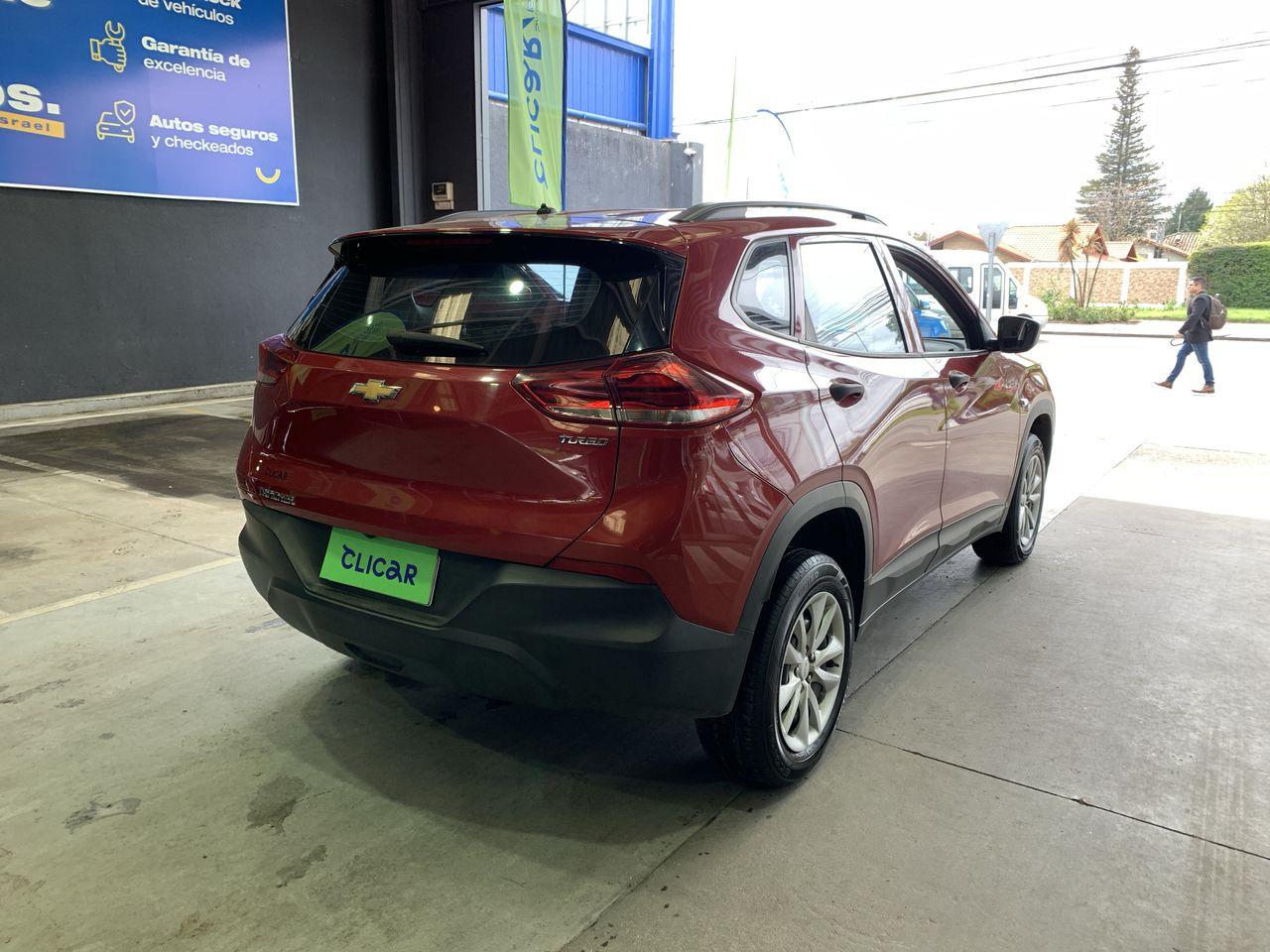 Station Wagon Chevrolet Tracker