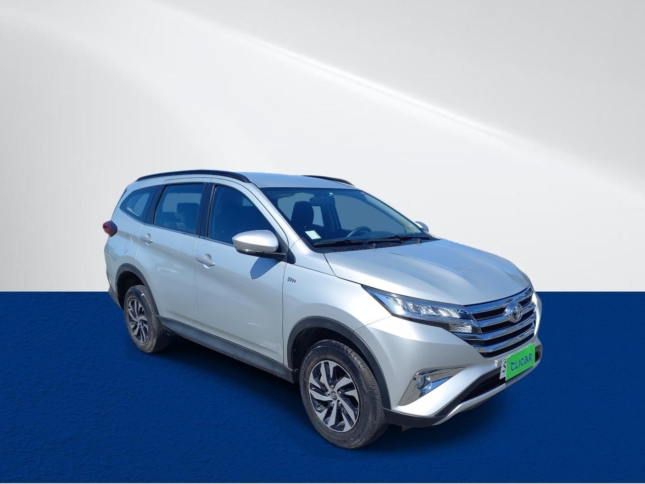 Station Wagon Toyota Rush