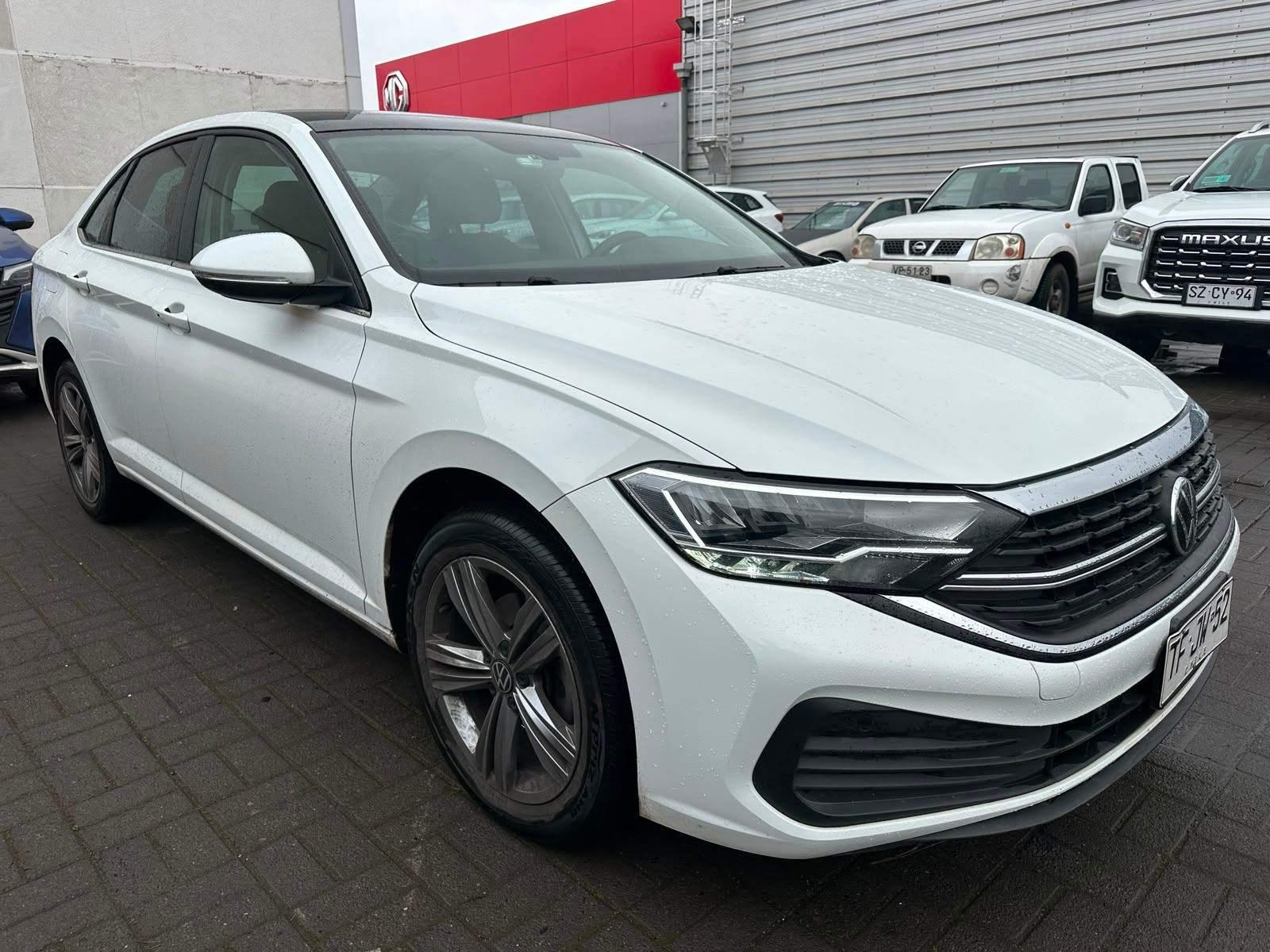 Automovil Volkswagen Jetta