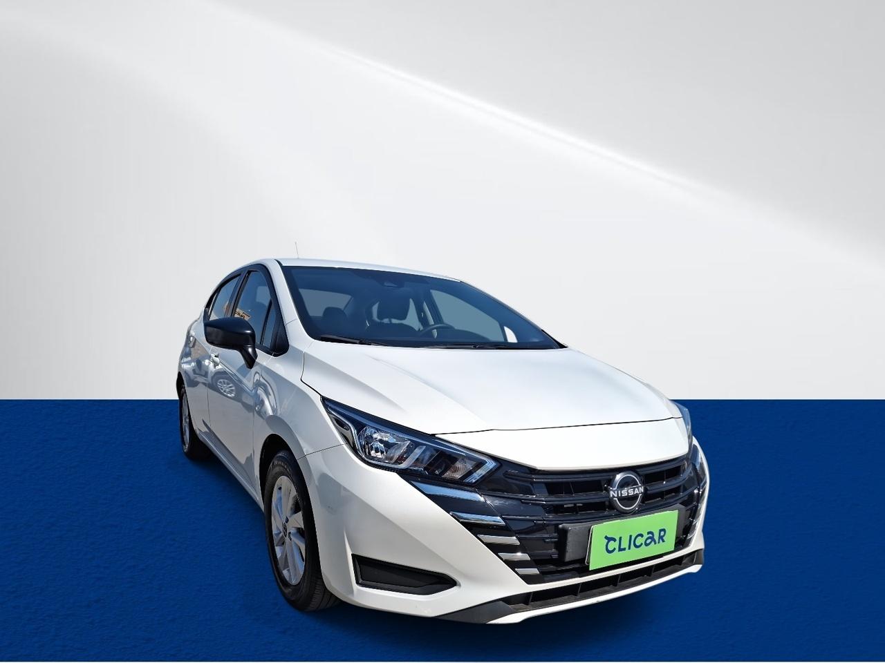 Automovil Nissan Versa