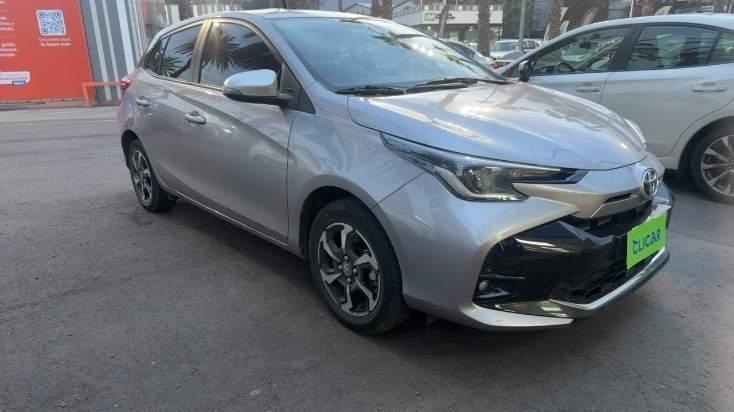 Automovil Toyota Yaris