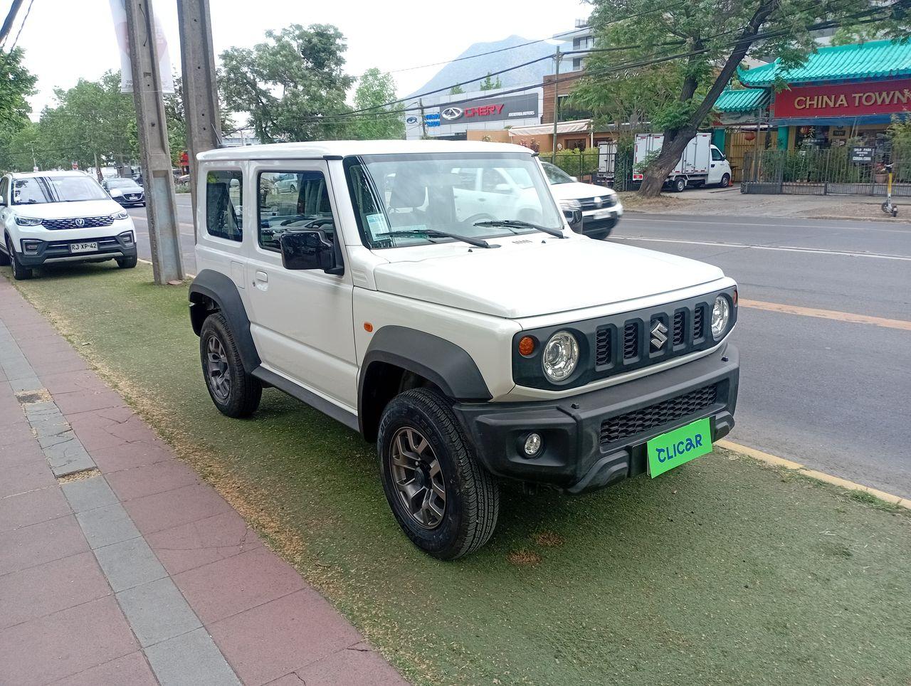 Station Wagon Suzuki Jimny
