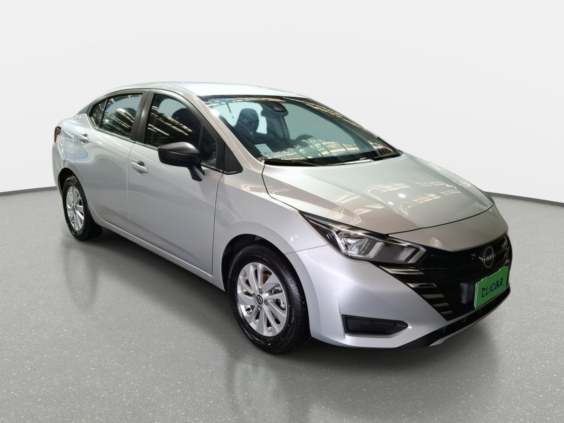 Automovil Nissan Versa