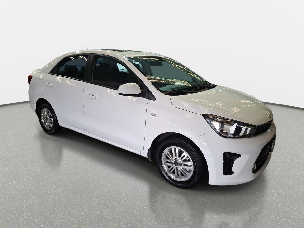 Automovil Kia Soluto