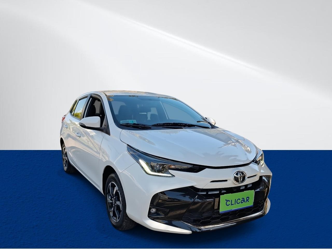 Automovil Toyota Yaris